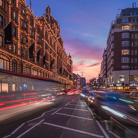 Modern Knightsbridge Apartment With Balcony Overlooking Harrods Prime Location ロンドン エクステリア 写真